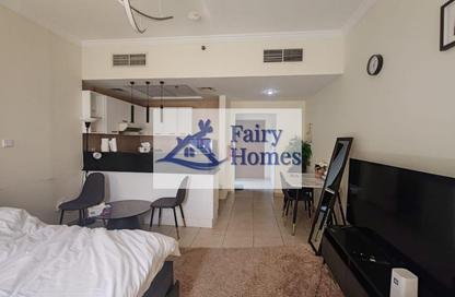 Apartment - Studio - 1 Bathroom for sale in Burj Al Nujoom - Downtown Dubai - Dubai