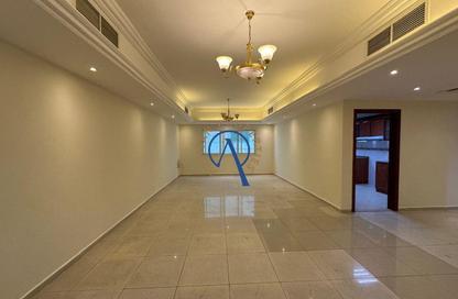 Apartment - 2 Bedrooms - 3 Bathrooms for rent in Al Menhali Building - Oud Metha - Bur Dubai - Dubai