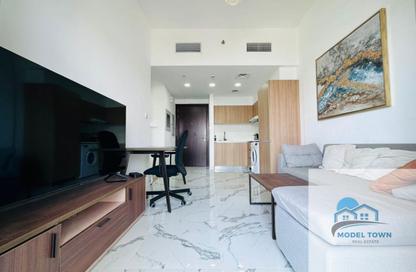 Apartment - 1 - 2 for rent in Oasis 1 - Oasis Residences - Masdar City - Abu Dhabi
