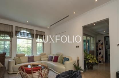 Villa - 3 Bedrooms - 4 Bathrooms for rent in Legacy Large - Legacy - Jumeirah Park - Dubai