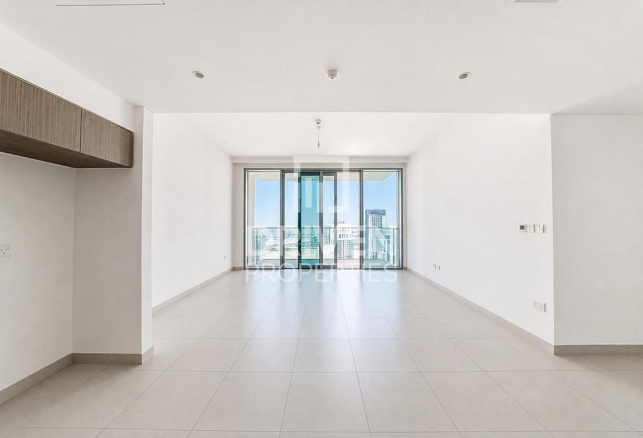 High Floor | Park and Creek Views | Spacious Apt photo 2