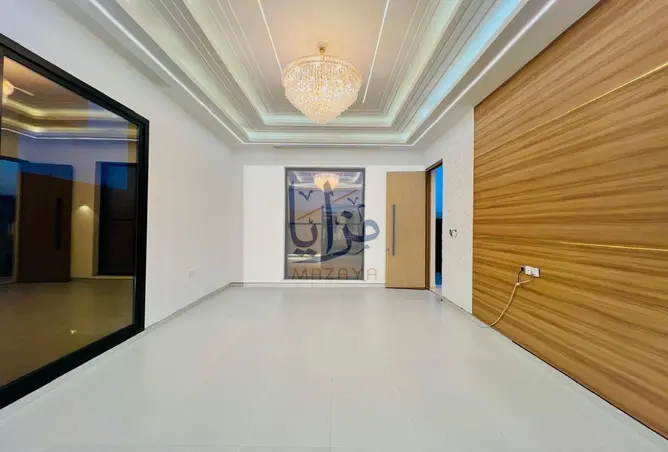 155590919 - Property Image 3