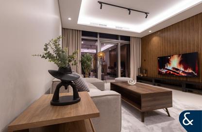 Apartment - 2 Bedrooms - 2 Bathrooms for rent in Paramount Tower Hotel  and  Residences - Business Bay - Dubai