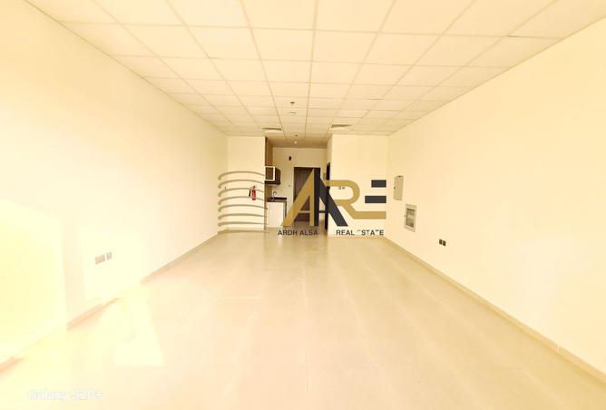 141913805 - Property Image 3