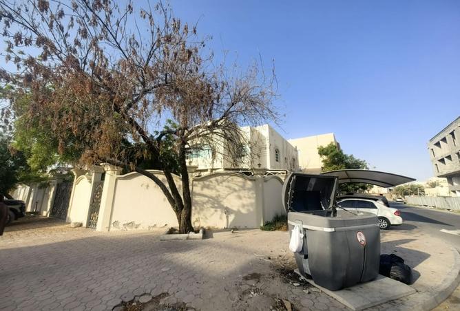 122444108 - Property Image 2