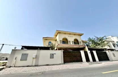 Villa - 4 Bedrooms - 6 Bathrooms for rent in Al Rifa'ah - Al Heerah - Sharjah