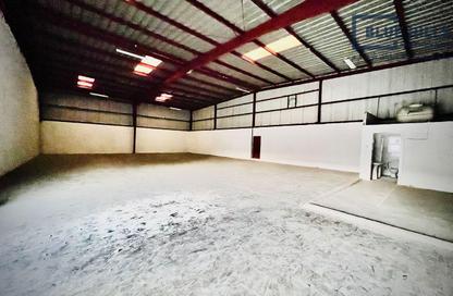 Warehouse - Studio - 2 for rent in Umm Ramool - Dubai