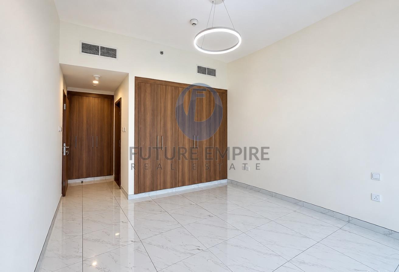 Burjman Mall Storage Laundry | Urgent Move In Only photo 4