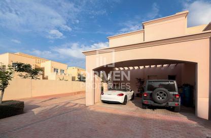 Townhouse - 4 Bedrooms - 3 Bathrooms for rent in Springs 1 - The Springs - Dubai