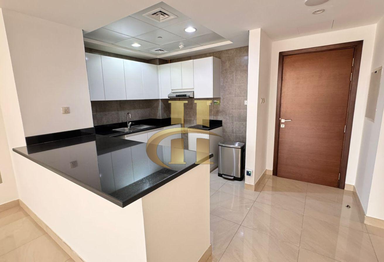 Elegant | Modern Living | Spacious | Ready to move photo 4