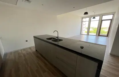 شقة - 2 غرف نوم - 3 حمامات للبيع في شقق لايك فيو - مجتمع الحدائق - مجمع دبي للاستثمار - دبي