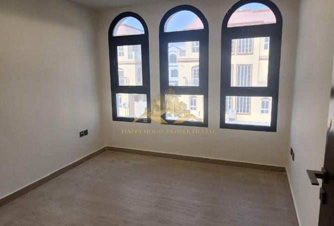 99124048 - Property Image 3