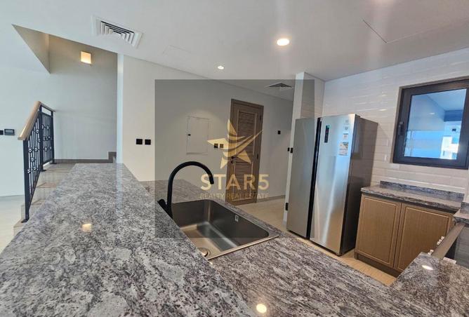 122910530 - Property Image 3