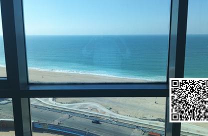 Apartment - 3 Bedrooms - 4 Bathrooms for rent in Corniche Tower - Ajman Corniche Road - Ajman
