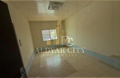 Apartment - Studio - 1 Bathroom for rent in Al Mowaihat 3 - Al Mowaihat - Ajman Apartment - Studio - 1 Bathroom for rent in Al Mowaihat 3 - Al Mowaihat - Ajman
