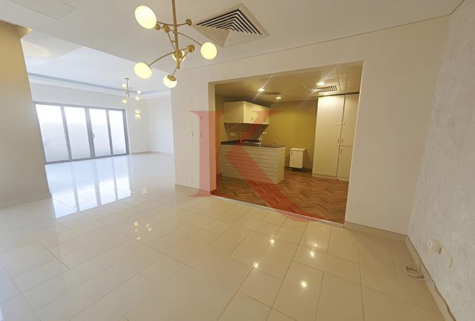 122009598 - Property Image 3