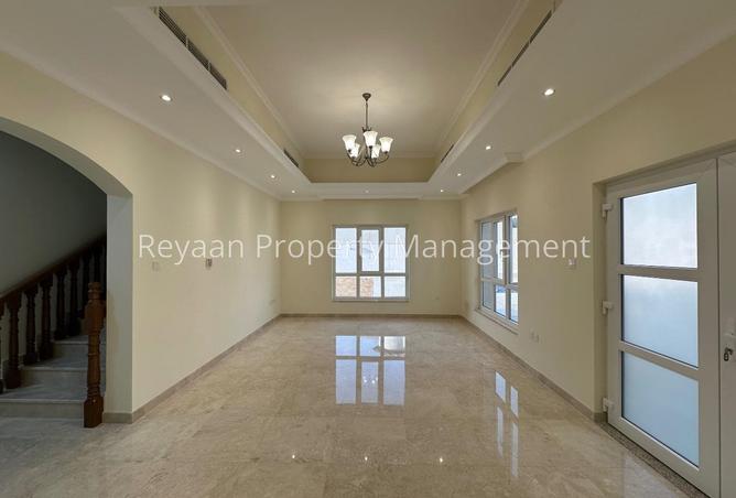 141430944 - Property Image 2