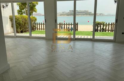 Villa - 5 Bedrooms - 5 Bathrooms for rent in Palma Residences - Palm Jumeirah - Dubai
