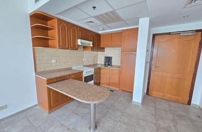 Apartment - 1 Bedroom - 2 Bathrooms for rent in UP Tower - Sheikh Zayed Road - Dubai Apartment - 1 Bedroom - 2 Bathrooms for rent in UP Tower - Sheikh Zayed Road - Dubai