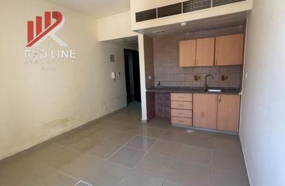 Apartment - Studio - 1 Bathroom for rent in Al Qulaya'ah - Al Sharq - Sharjah