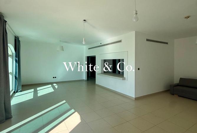 98679588 - Property Image 3