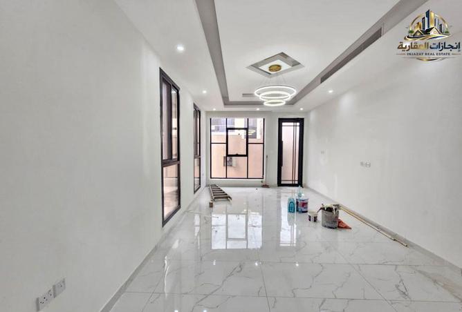 121104470 - Property Image 2