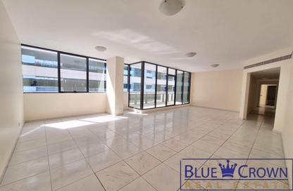 Apartment - 3 Bedrooms - 4 Bathrooms for rent in Golden Sands 7 - Al Mankhool - Bur Dubai - Dubai