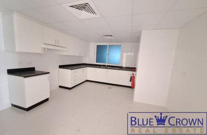 Apartment - 3 Bedrooms - 4 Bathrooms for rent in Golden Sands 7 - Al Mankhool - Bur Dubai - Dubai