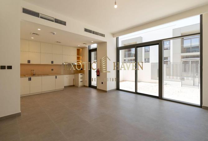 92704373 - Property Image 2