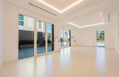 Villa - 3 Bedrooms - 4 Bathrooms for rent in Villa Lantana 2 - Villa Lantana - Dubai Science Park - Dubai