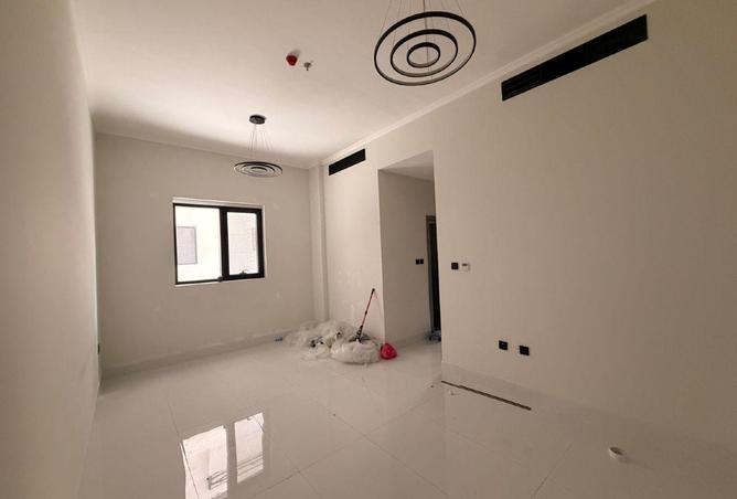 74240229 - Property Image 3