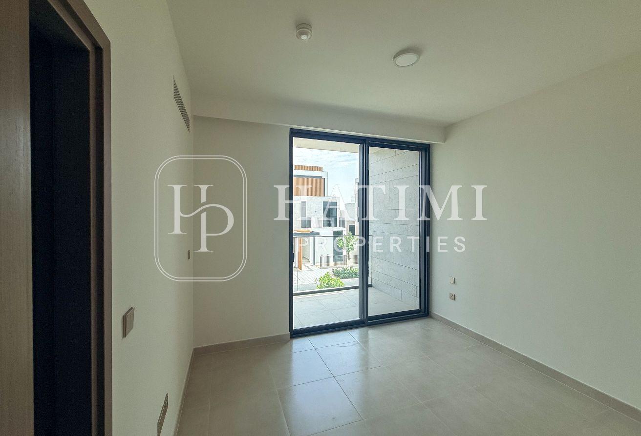 Brand New | Ready To Move | Options Available photo 8