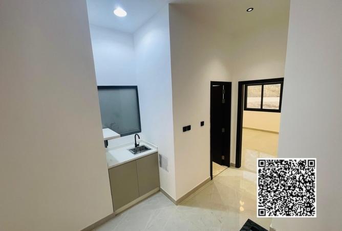 136088201 - Property Image 2