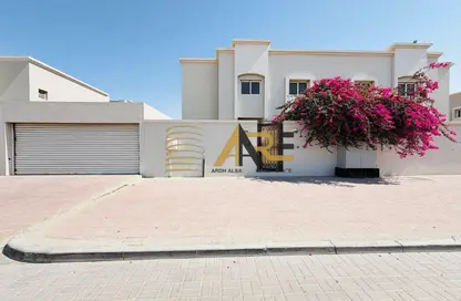 فيلا - 4 غرف نوم - 5 حمامات للايجار في براشي - البادي - الشارقة فيلا - 4 غرف نوم - 5 حمامات للايجار في براشي - البادي - الشارقة