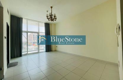 Apartment - Studio - 1 for rent in Glitz 2 - Glitz - Dubai Studio City - Dubai
