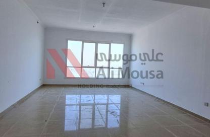 Apartment - 3 Bedrooms - 4 Bathrooms for rent in Ali Mousa Tower 2 - Al Majaz 2 - Al Majaz - Sharjah