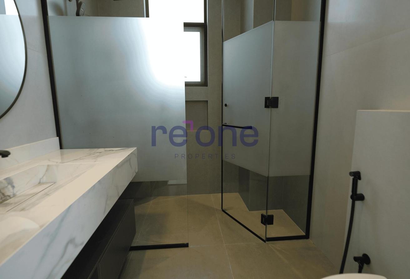 Newly Built 5BR+Maid Villa | Large Layout | Vacant photo 21
