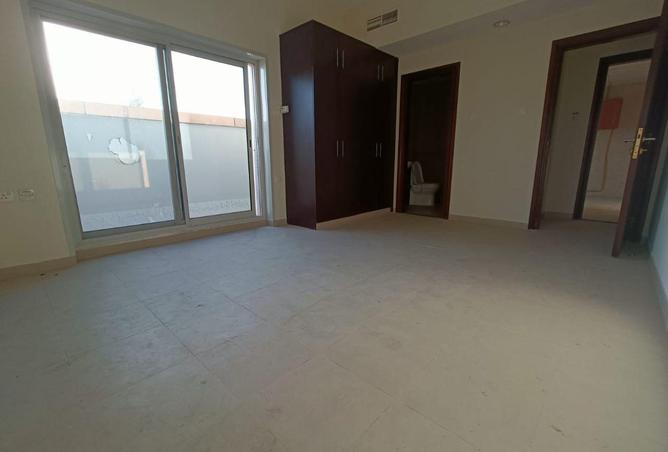 81961428 - Property Image 3