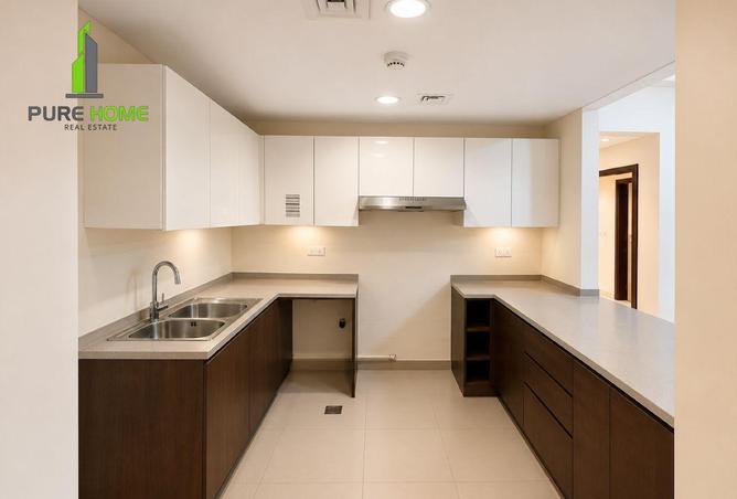 98261290 - Property Image 3