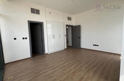 Apartment - 2 Bedrooms - 3 Bathrooms for rent in V2 - Dubai Sports City - Dubai