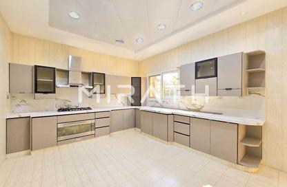 Villa - 4 Bedrooms - 5 Bathrooms for sale in Jumeirah 3 Villas - Jumeirah 3 - Jumeirah - Dubai
