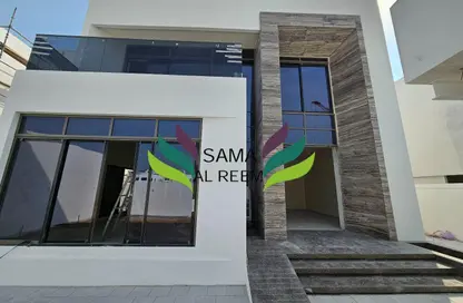 فيلا - 4 غرف نوم - 5 حمامات للايجار في فلل الجميرا 1 - جميرا 1 - جميرا - دبي