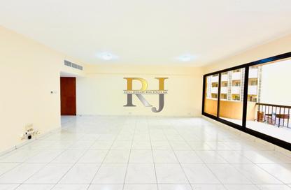 Apartment - 3 Bedrooms - 2 Bathrooms for rent in Golden Sands 1 - Al Mankhool - Bur Dubai - Dubai
