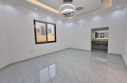 Villa - 5 - 6 for rent in Al Helio 2 - Al Helio - Ajman