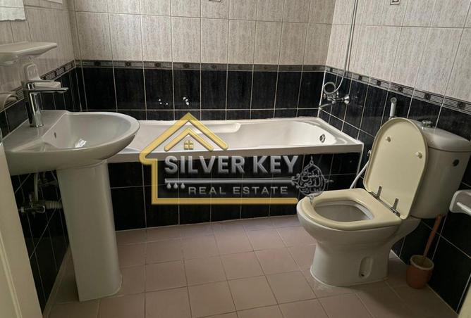 70290198 - Property Image 3