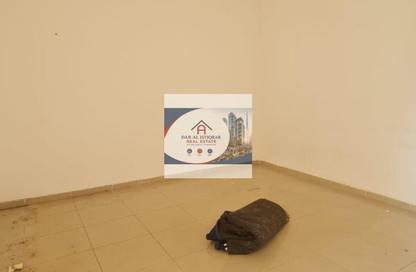Apartment - Studio - 1 Bathroom for rent in Al Butina 9 Building - Al Butina - Sharjah Apartment - Studio - 1 Bathroom for rent in Al Butina 9 Building - Al Butina - Sharjah