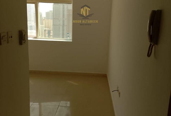 2OzMyLk8M2i - Property Main Image