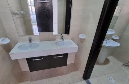 Villa - 4 Bedrooms - 6 Bathrooms for rent in Al Quoz 2 - Al Quoz - Dubai