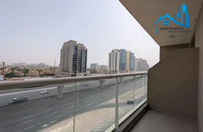 شقة - غرفة نوم - 2 حمامات للايجار في عزيزي بلازا - الفرجان - دبي