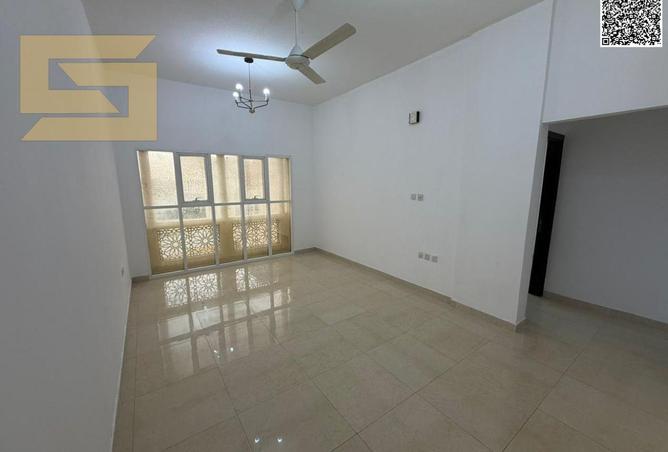 85766401 - Property Image 2